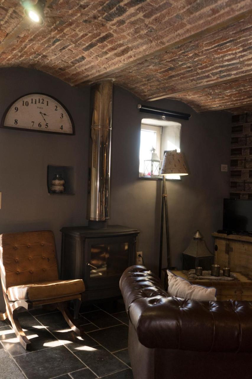 Gite De Corbion Loft1 Ciney Esterno foto